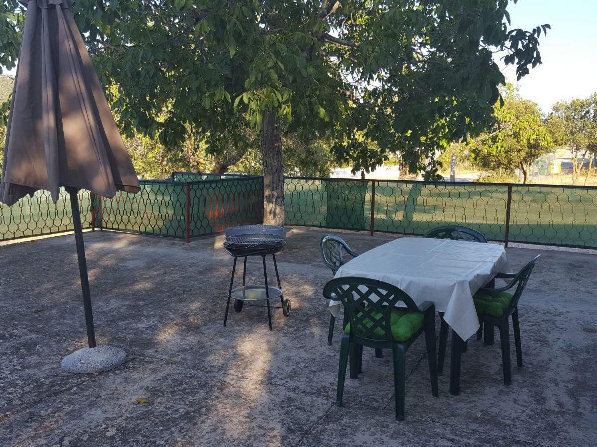 Vacation Home Ivan Kasic ภายนอก รูปภาพ